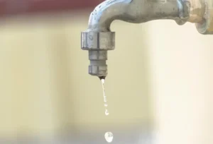 Fuite d'eau _ comment la détecter et que faire en urgence _